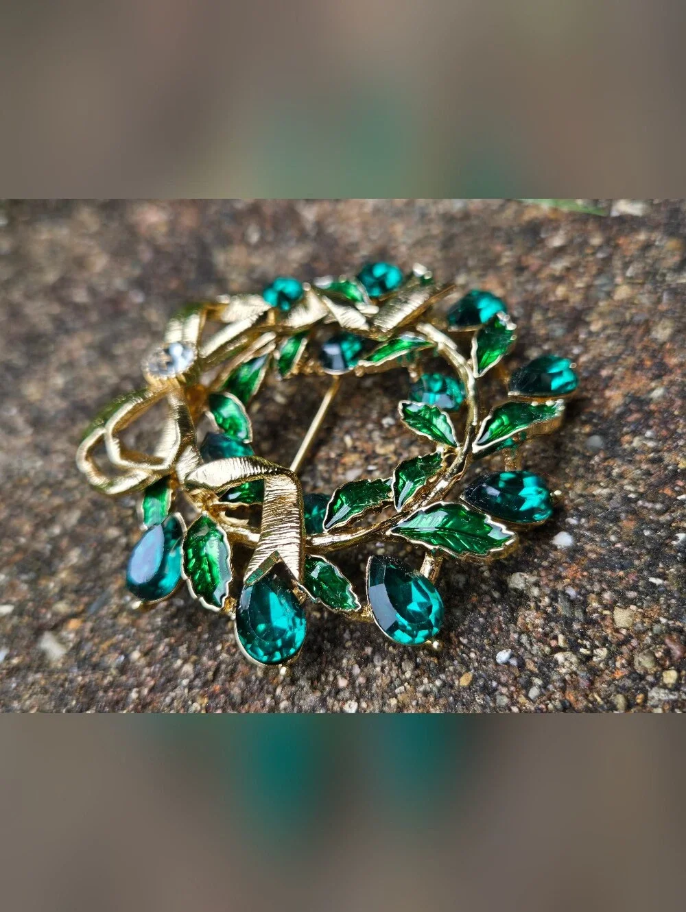 Napier Gold Tone Wreath Brooch with Emerald Green Stones